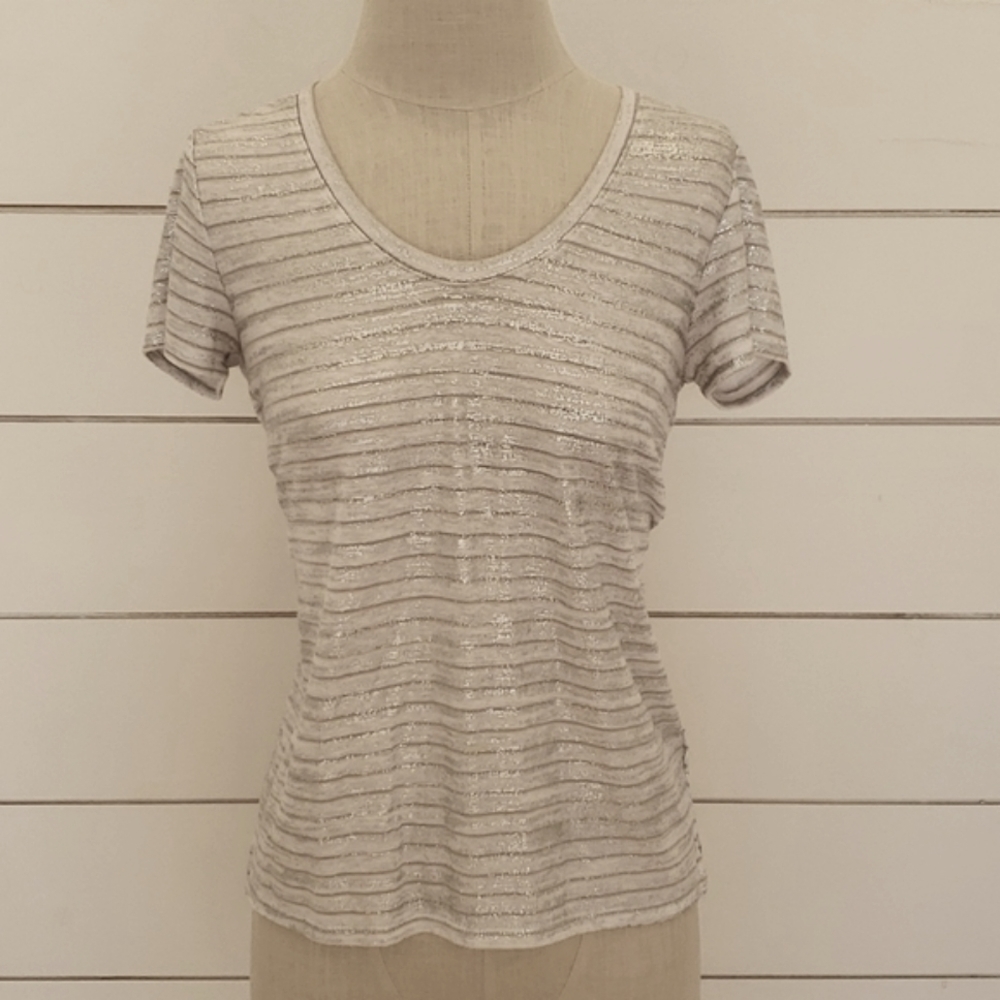 GAP white and silver stripe t-shirt